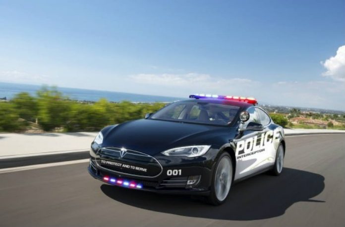 LAPD test Tesla Model S EV as emergency-response patrols