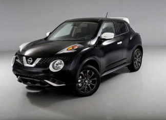 2017 Nissan Juke Black Pearl Edition front picture.