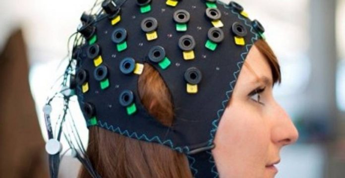 LIS patients say they want to live using a mind-reading hat