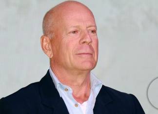 Bruce Willis Regrets Rite Aid Incident, Urges People to Wear Masks